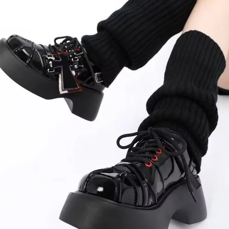 Novo Rock de Estilo Gótico, de Espessura Inferior Sapatos Cruz do Aumento da Altura Fino em Couro Sapatos de Cunha Sapatos para as Mulheres Sapatos de Luxo Imagem 0