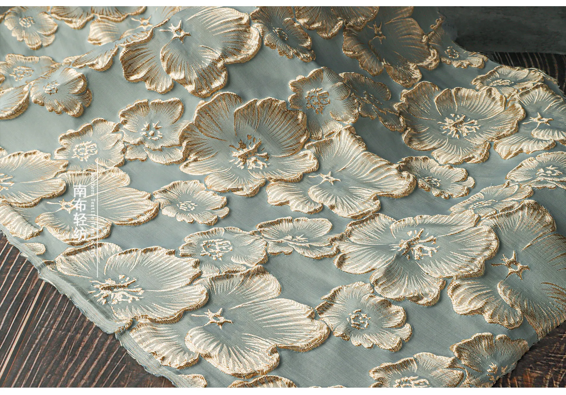 Tecido Width145cmx50cm Ouro Seda Jacquard Relevo Tridimensional Textura EmbroideryChineseStyle DIY Cheongsam Cortina de Roupas Imagem 5